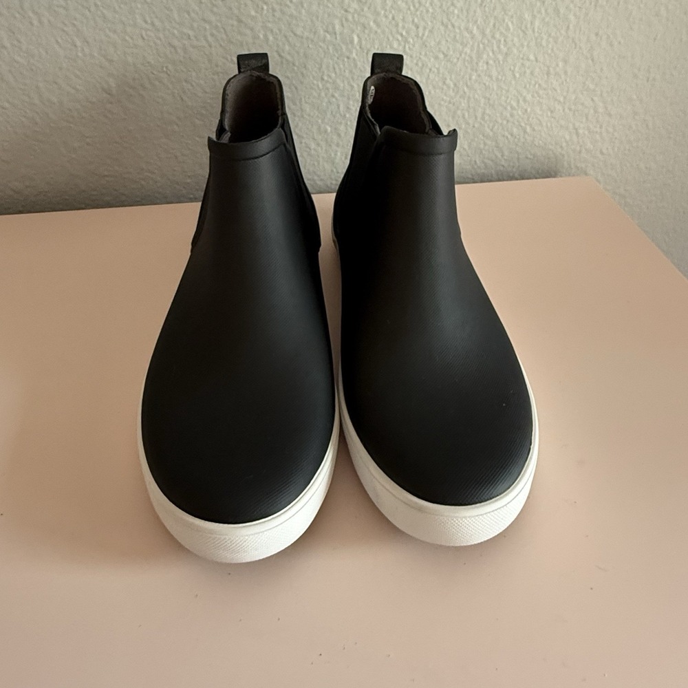 BOGS Bloom Women's Kicker Rain Chelsea Rainboot Black US 6 / EU 37 - Picture 3 of 9